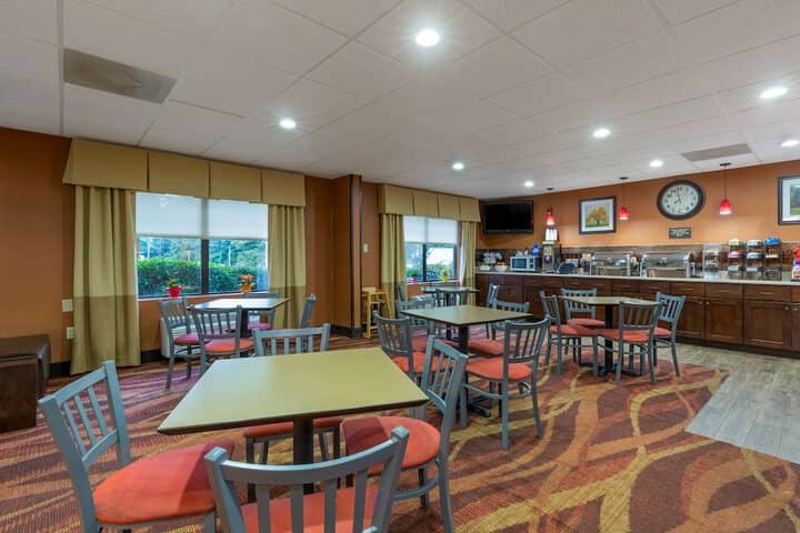 Breakfast area